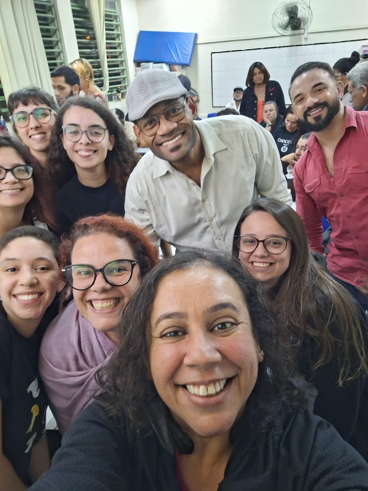 Prof Adriana Asato e alunos da EJA de SP